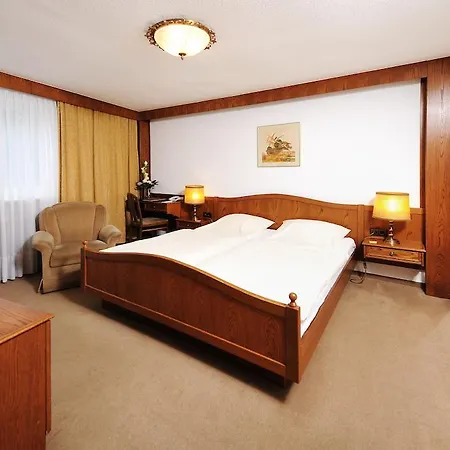 Alte Post Garni Hotel 3*