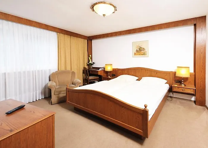 Alte Post Garni Hotel 3*