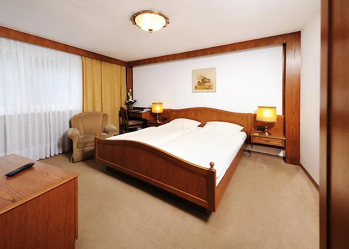 Alte Post Garni Hotel 3*